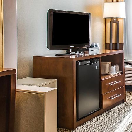 Comfort Inn Бостон Экстерьер фото