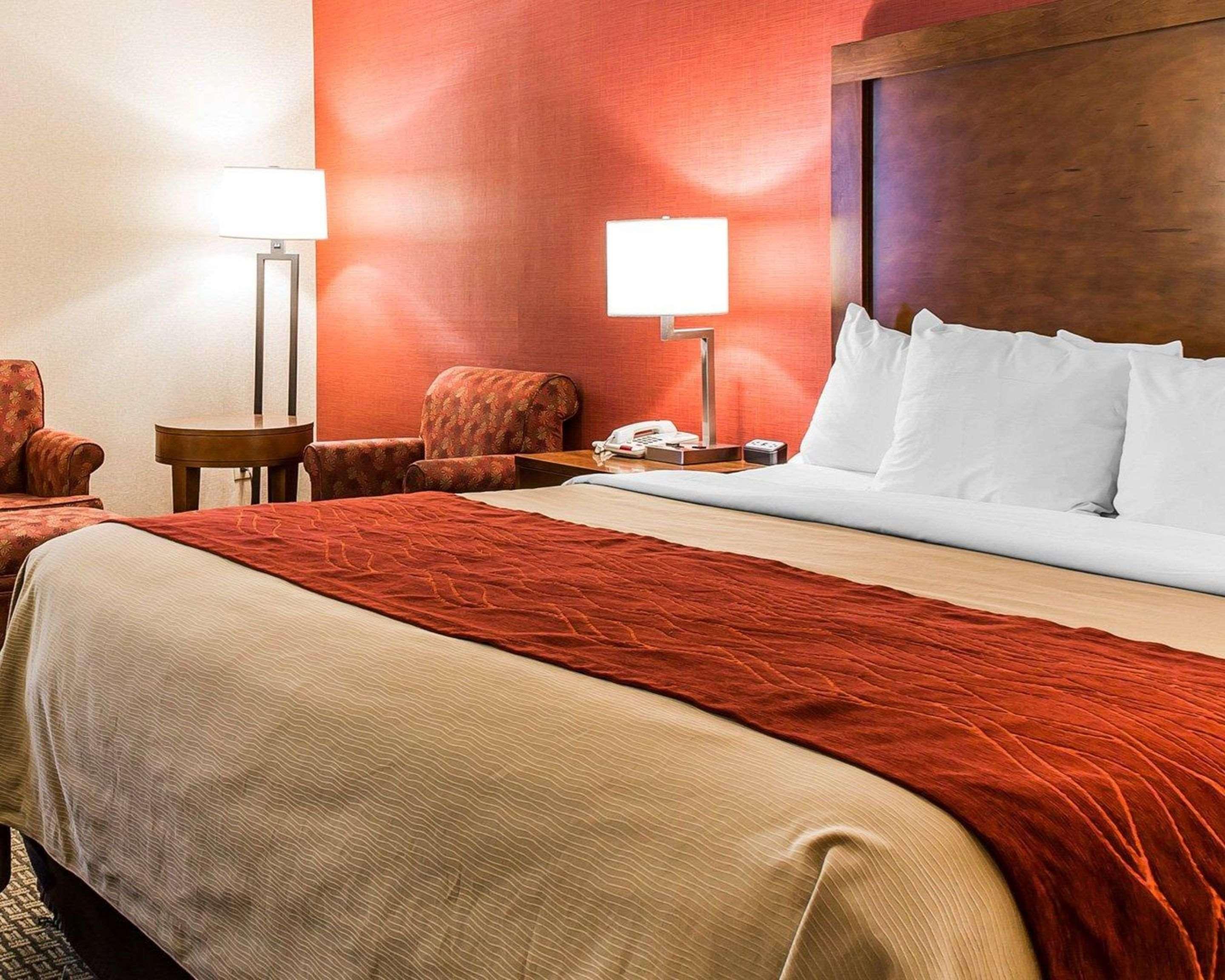 Comfort Inn Бостон Экстерьер фото