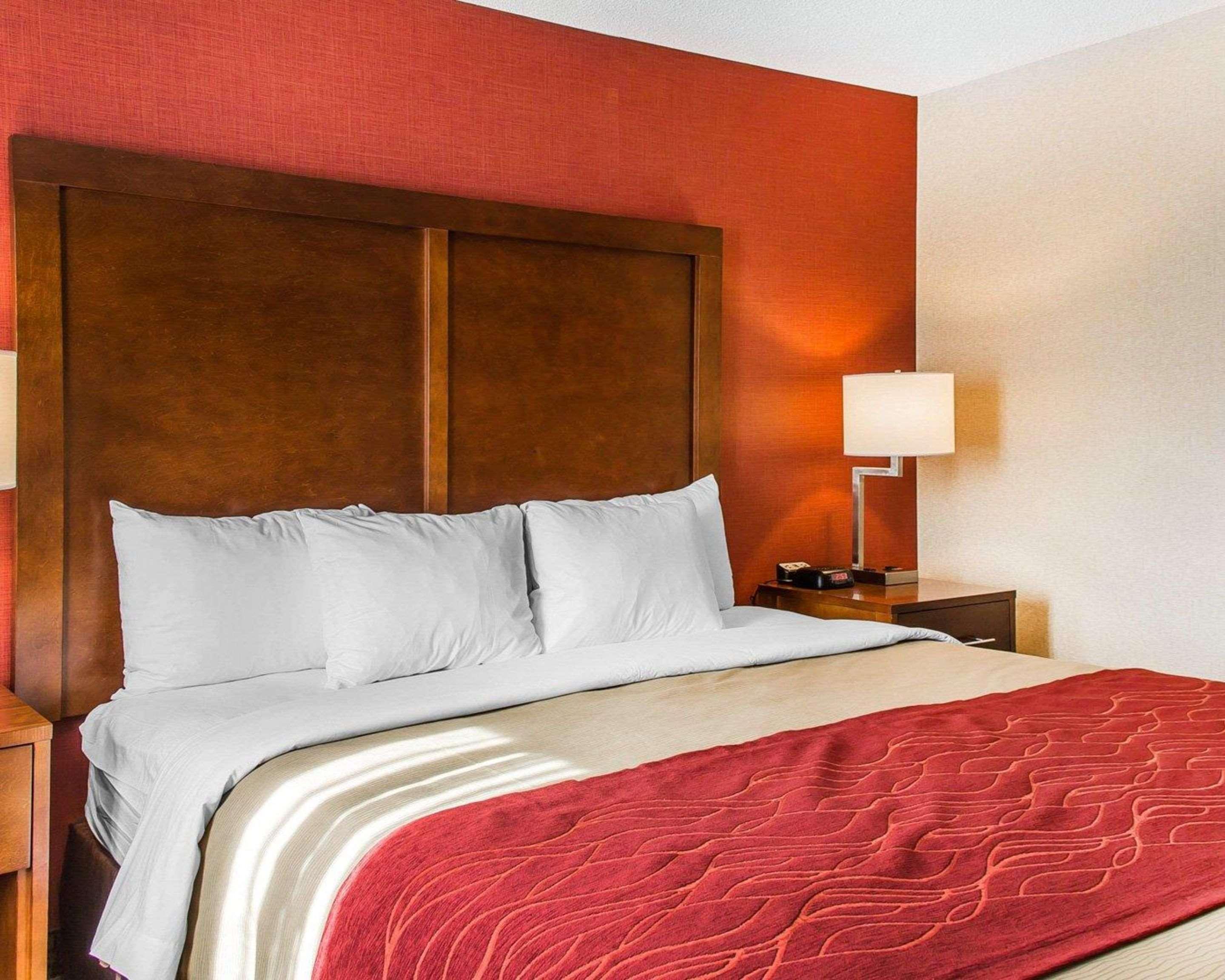 Comfort Inn Бостон Экстерьер фото