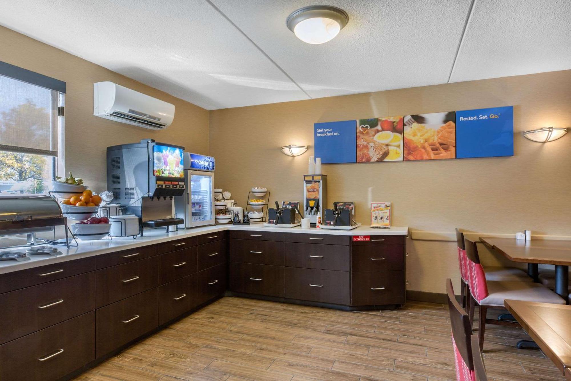 Comfort Inn Бостон Экстерьер фото