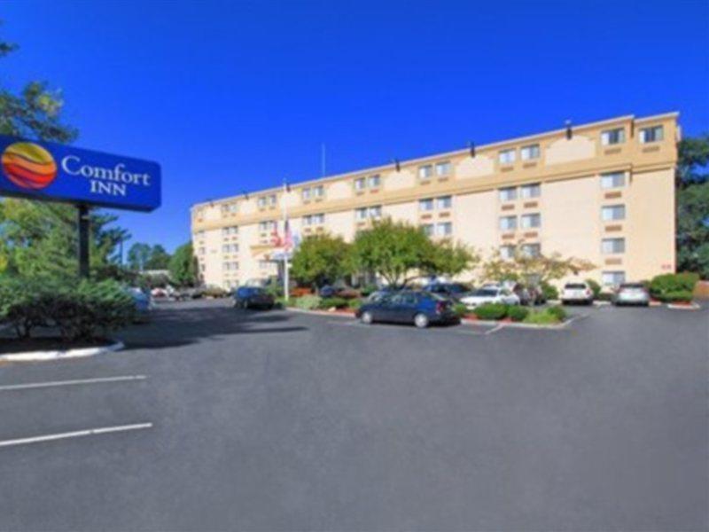 Comfort Inn Бостон Экстерьер фото